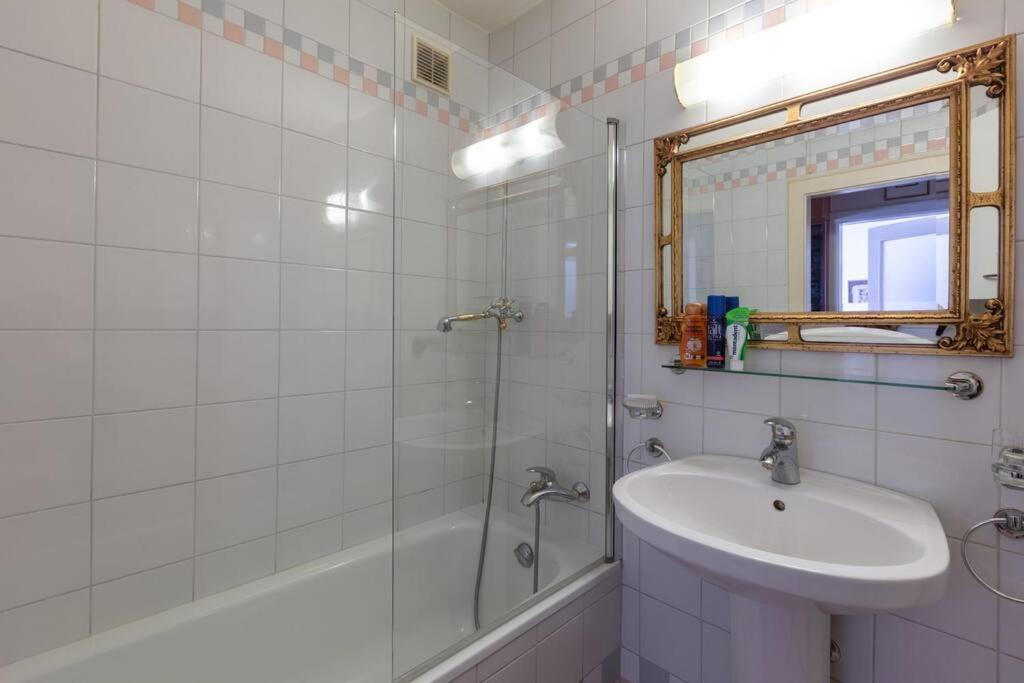 Wohnung In Zentrumsnaehe Beim Hauptbahnhof Виена Екстериор снимка